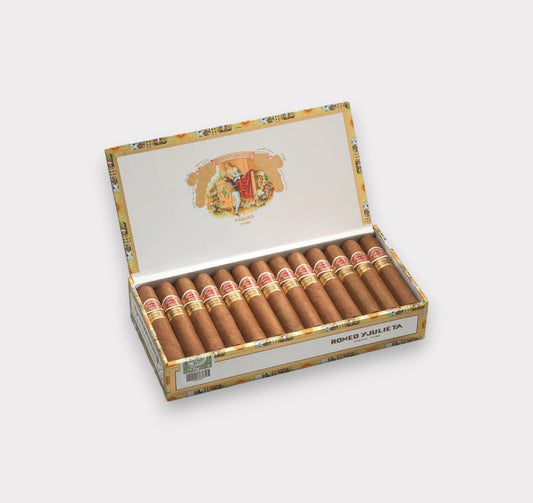 Romeo y Julieta Wide Churchills: Robust Flavor, Cuban Origin, 55 Gauge